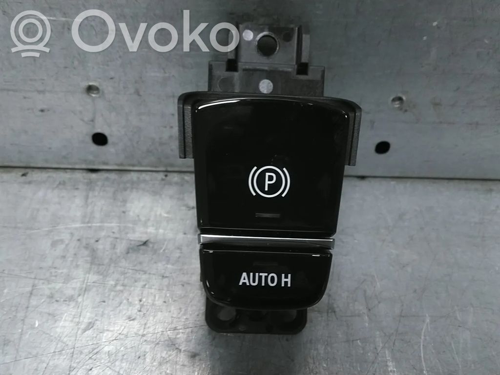 BMW 5 G30 G31 G38 Other handbrake/parking brake parts 