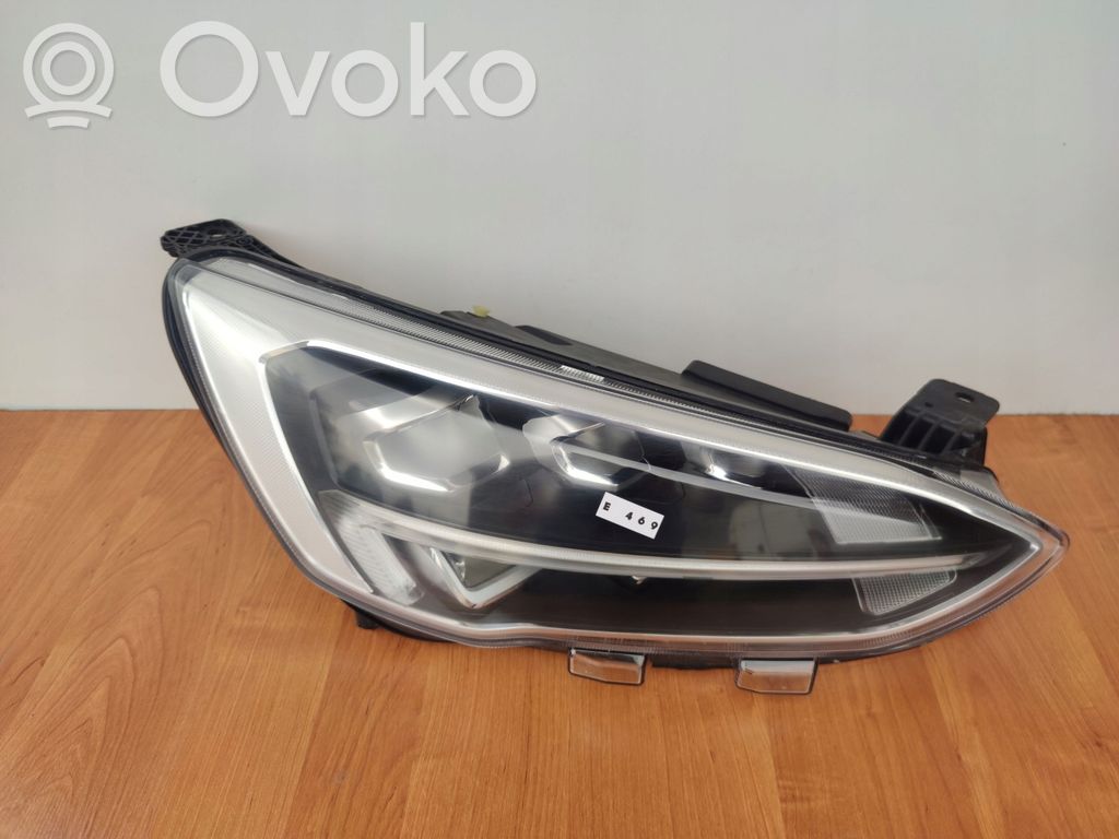 Headlight/headlamp   JX7B13E014AE