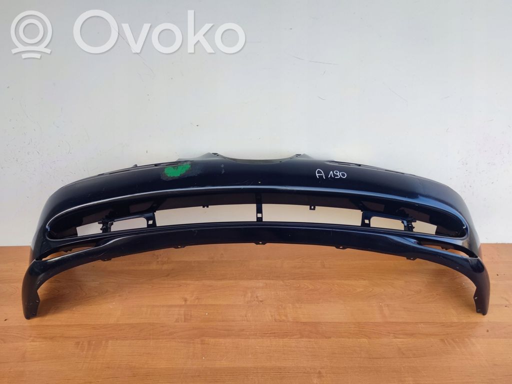 Priekinis bamperis   XR8317C831