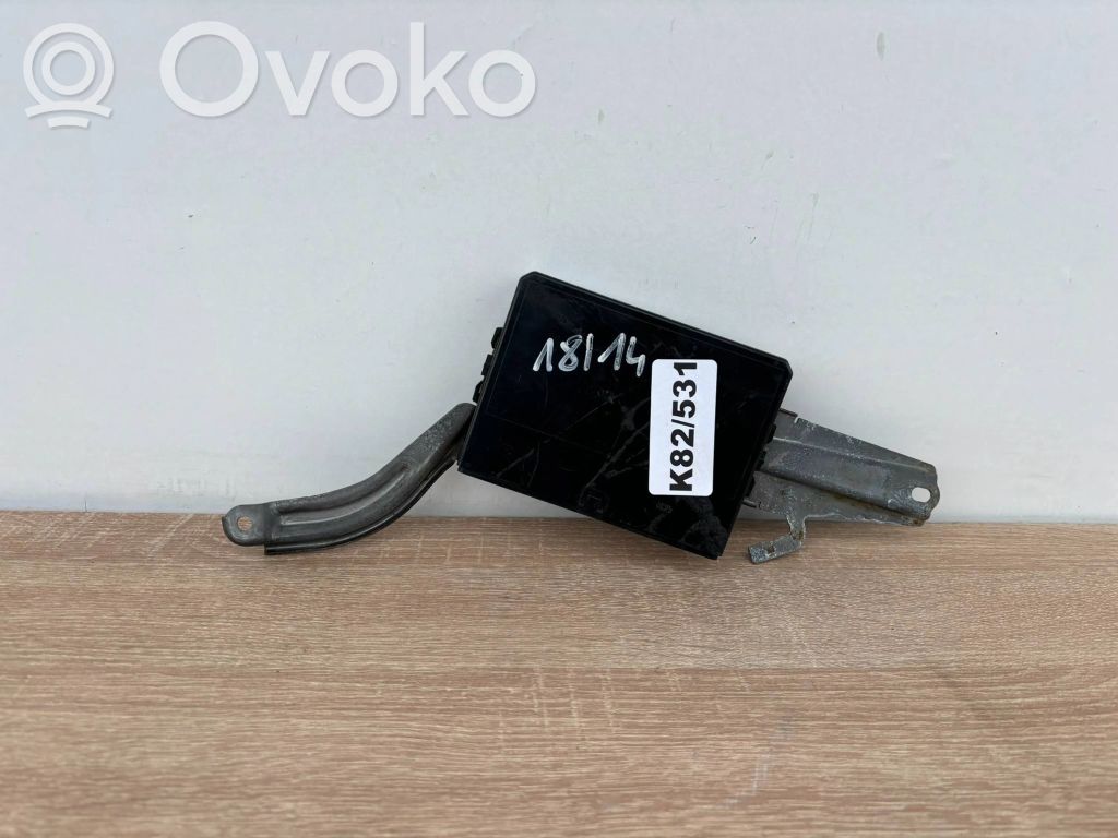 Unité de commande module de porte   8922350270