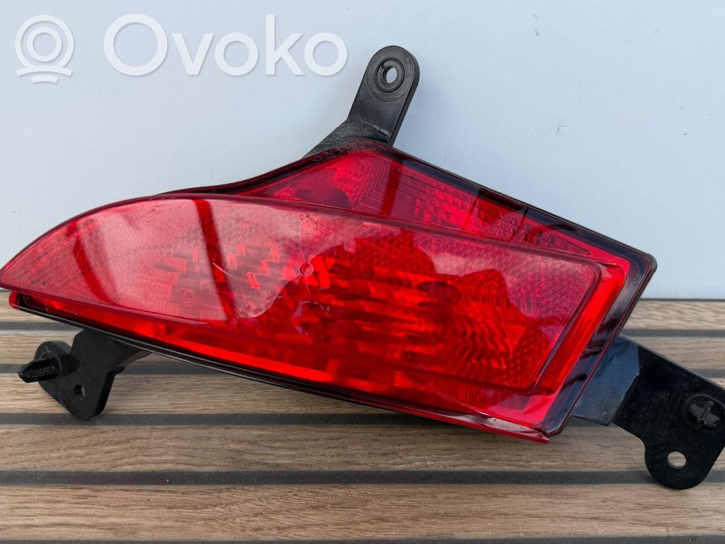 Jaguar E-Pace Takasumuvalo 