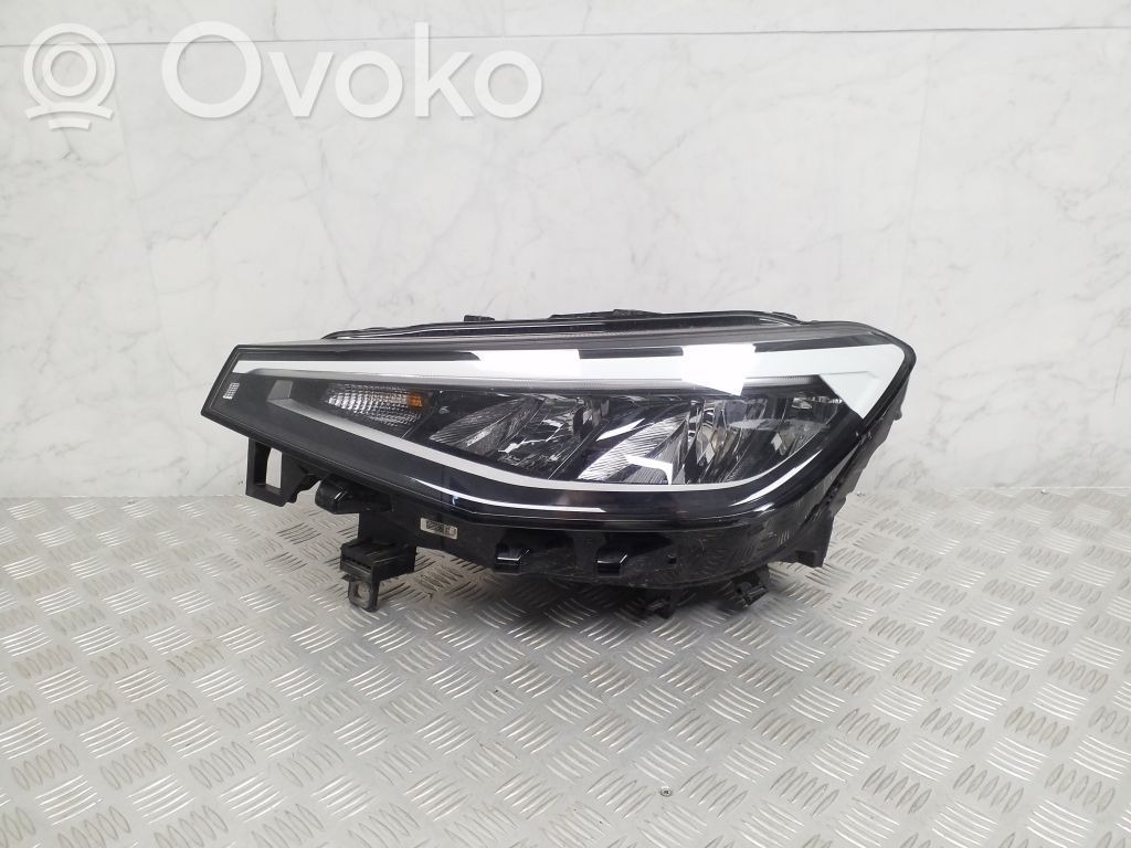 Volkswagen ID.4 Lampa przednia 