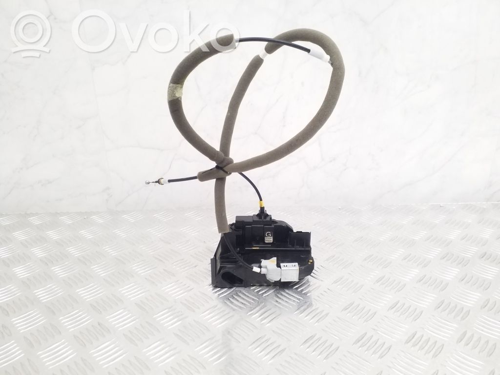 Nissan Qashqai Front door lock 