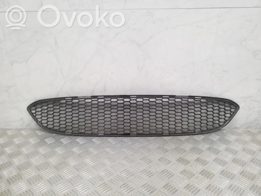 BMW 5 E60 E61 Front bumper lower grill 