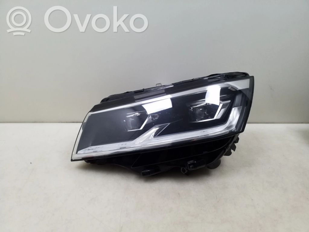 Volkswagen Transporter - Caravelle T6 Lampa przednia 