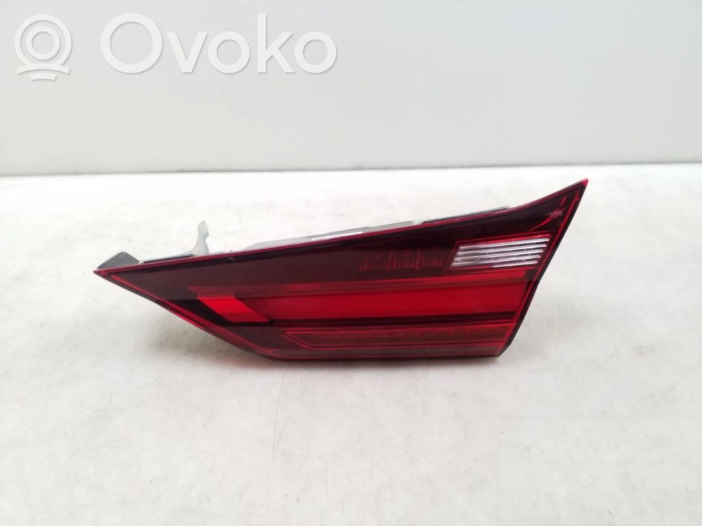 BMW 1 F40 Lampy tylnej klapy bagażnika 