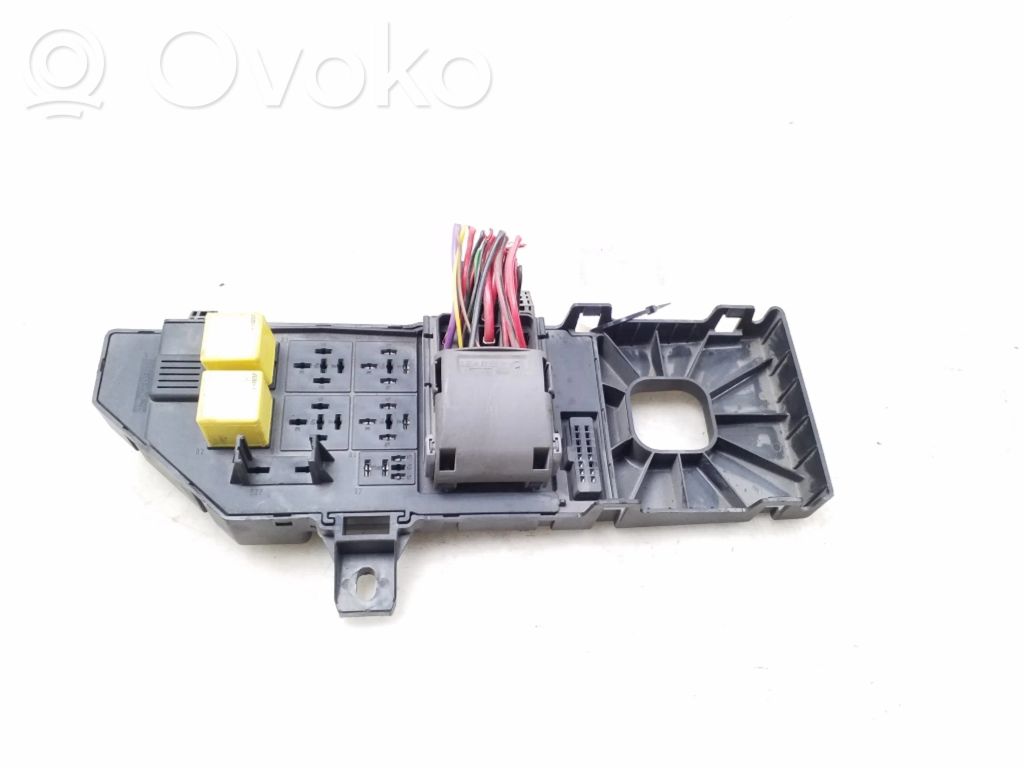 Opel Signum Módulo de fusible 