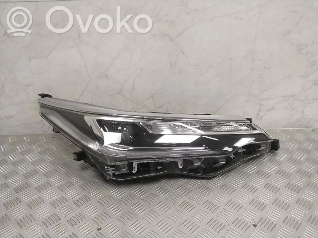 Toyota Corolla E160 E170 Scheinwerfer 