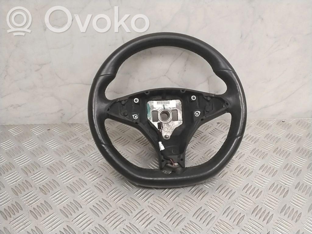 Ohjauspyörä   103677400C