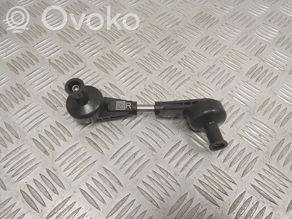 Tesla Model Y Takakallistuksenvaimentajan tanko 