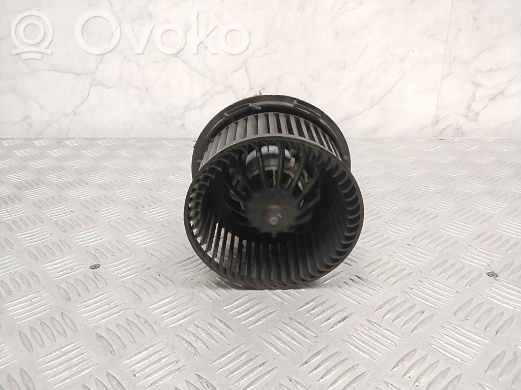 Nissan NV200 Silniczek nagrzewnicy nawiewu klimatyzacji A/C 