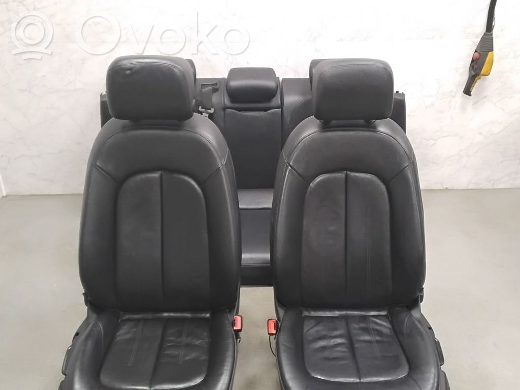 Audi A6 S6 C7 4G Tapicerka / Komplet 