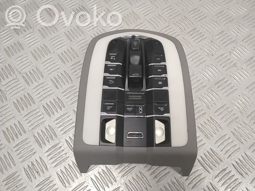 Porsche Cayenne (92A) Luz del asiento delantero 