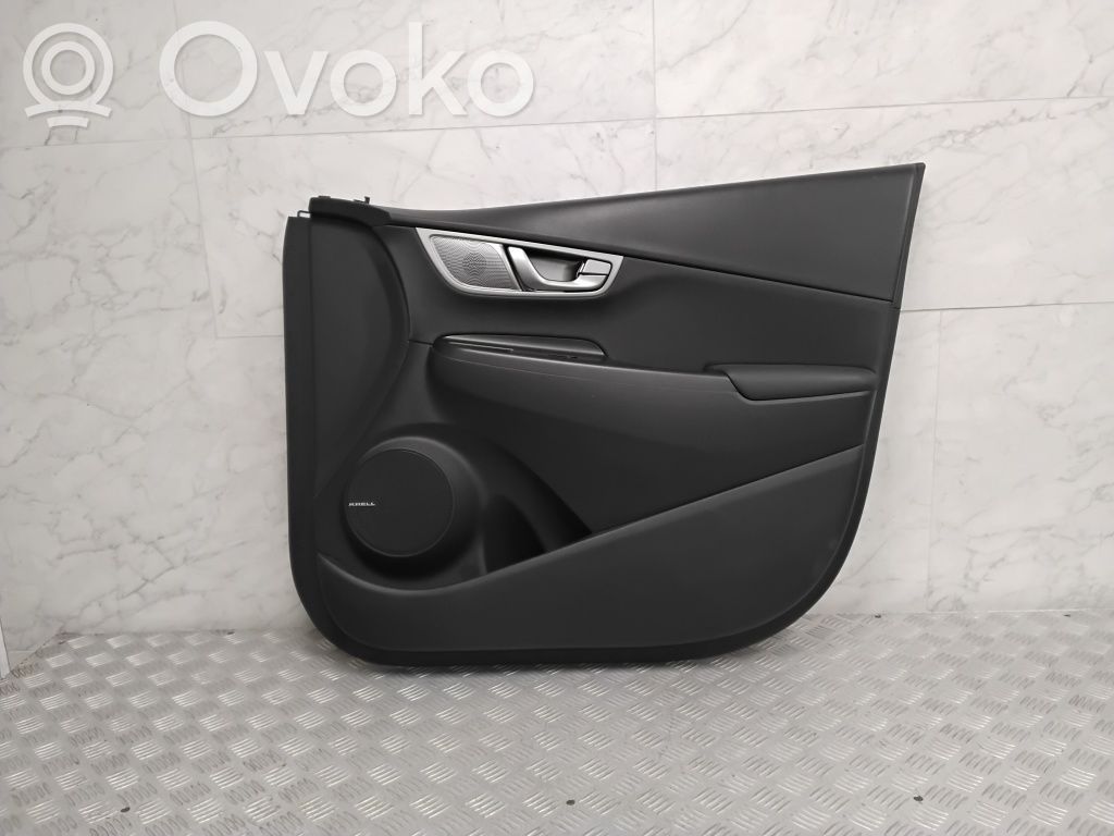 Hyundai Kona I Boczki / Poszycie drzwi przednich 