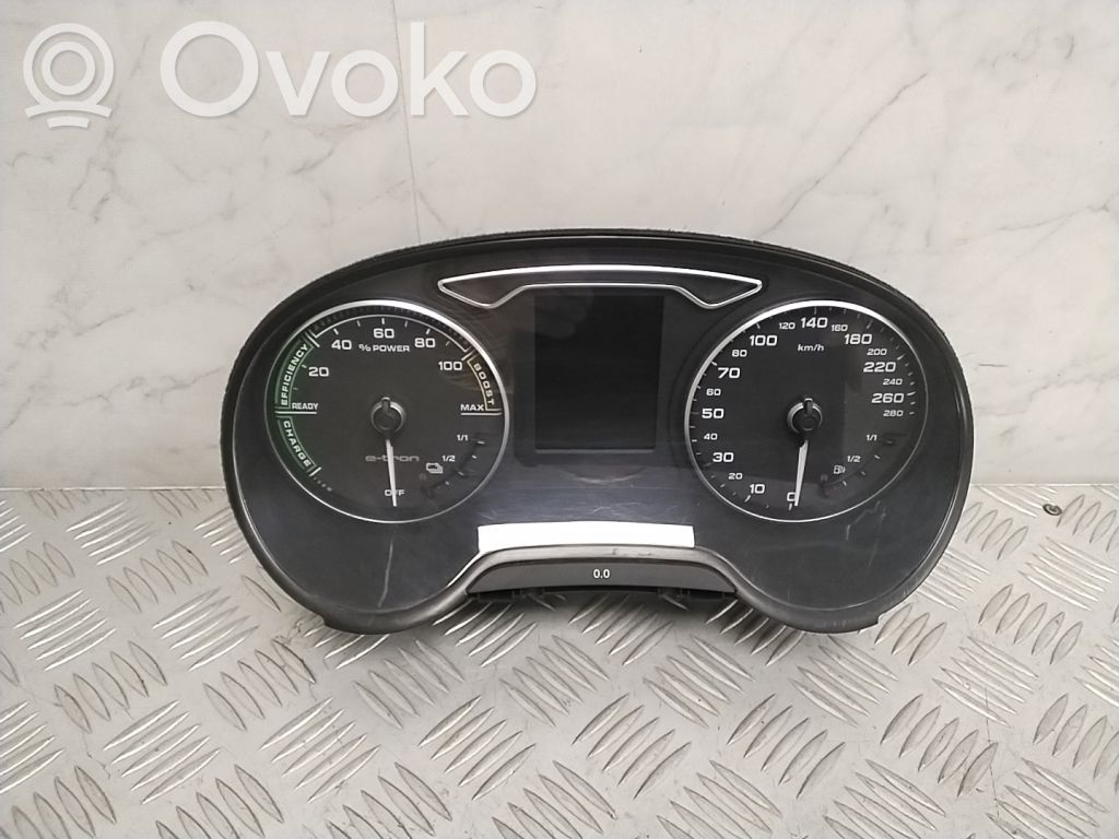 Licznik / Prędkościomierz   8V0920870Q