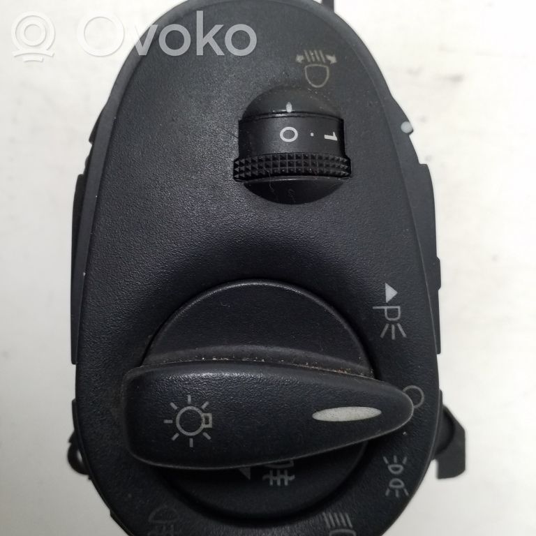 Ford Focus Light switch 
