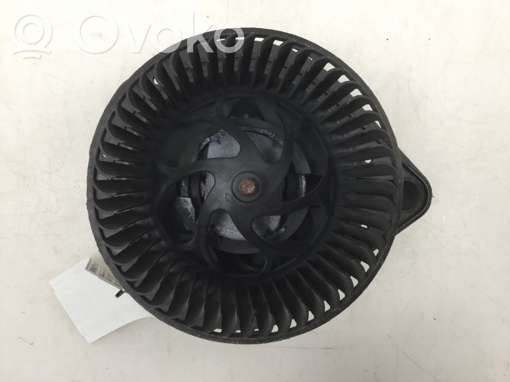 Volkswagen PASSAT B5 Silniczek nagrzewnicy nawiewu klimatyzacji A/C 