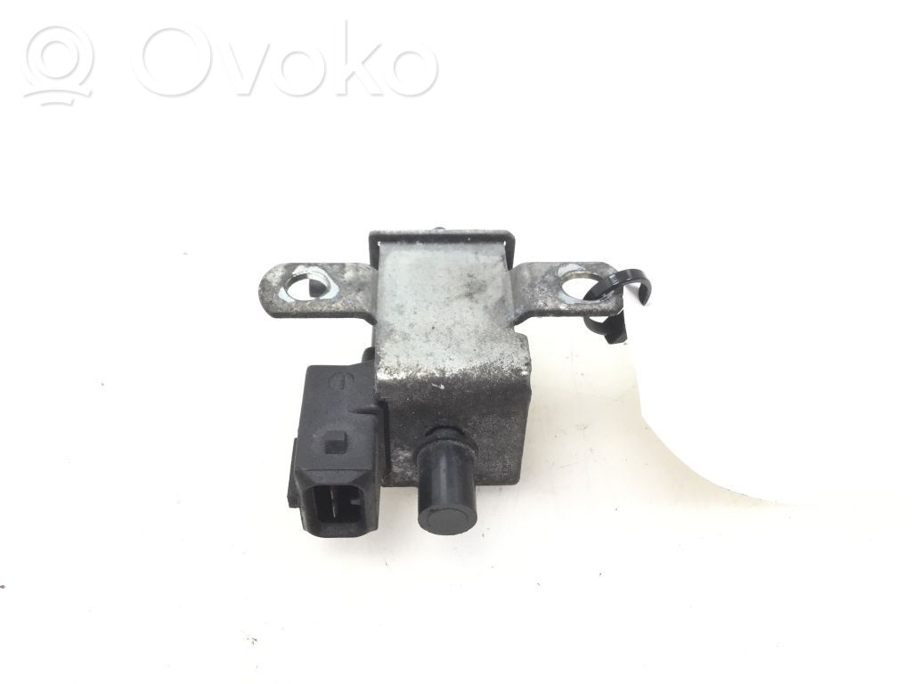 BMW 5 E39 Solenoīda vārsts 