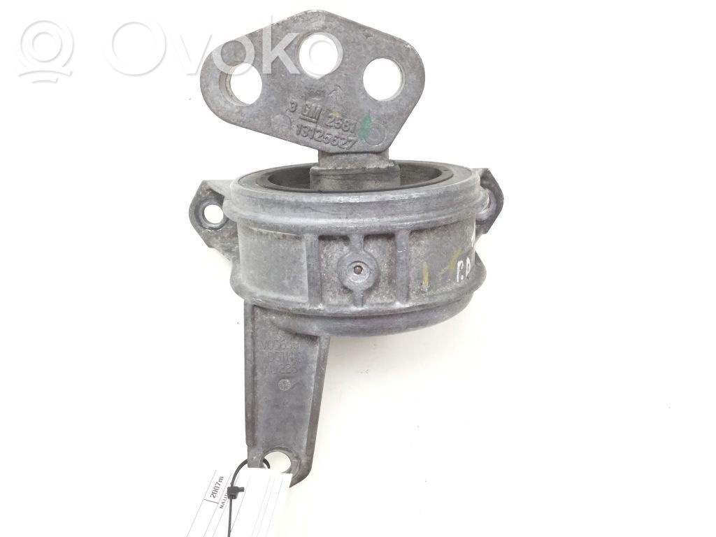 Opel Astra H Suport tampon motor 
