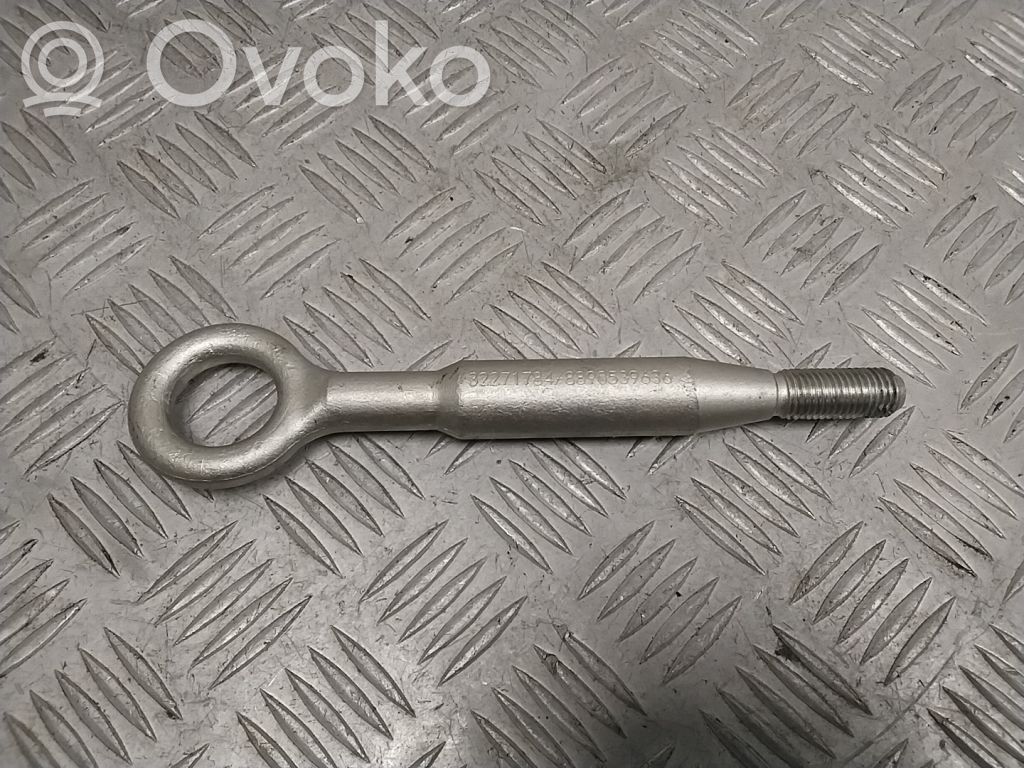 Volvo XC60 Anillo de remolque 