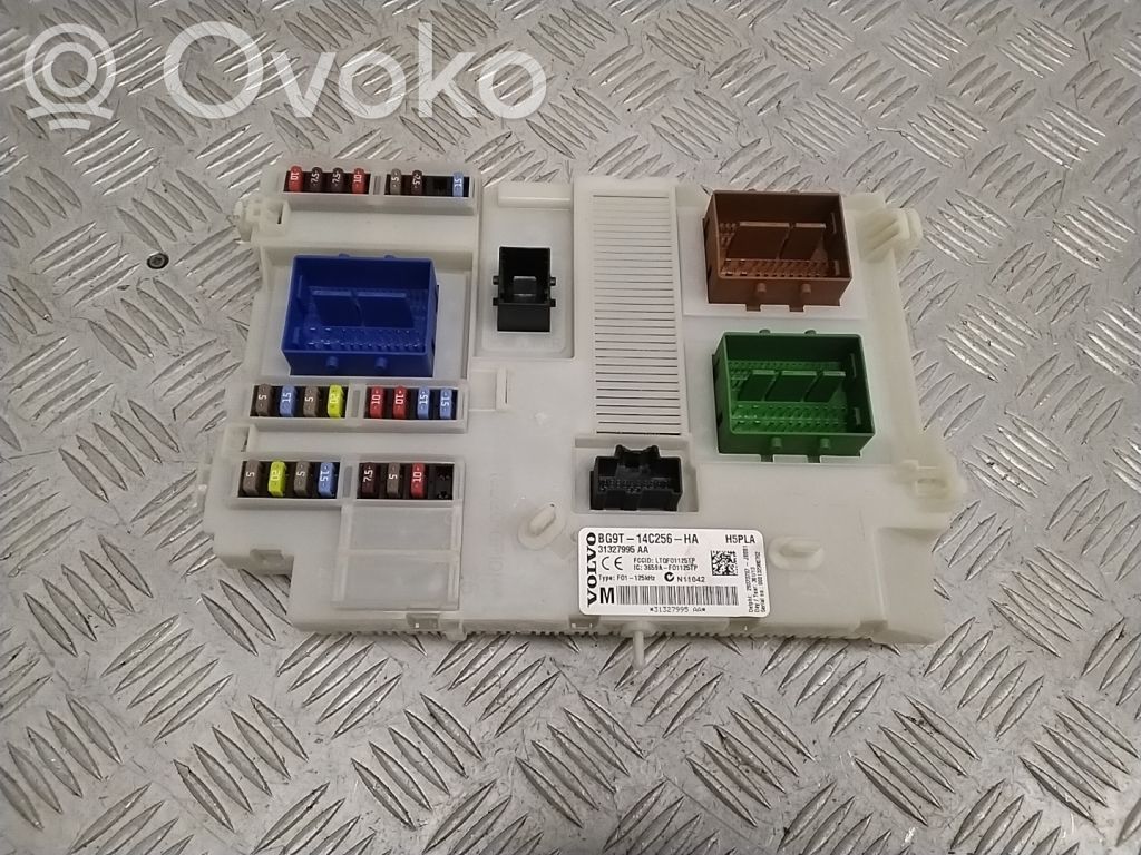 Módulo de fusible   31327995