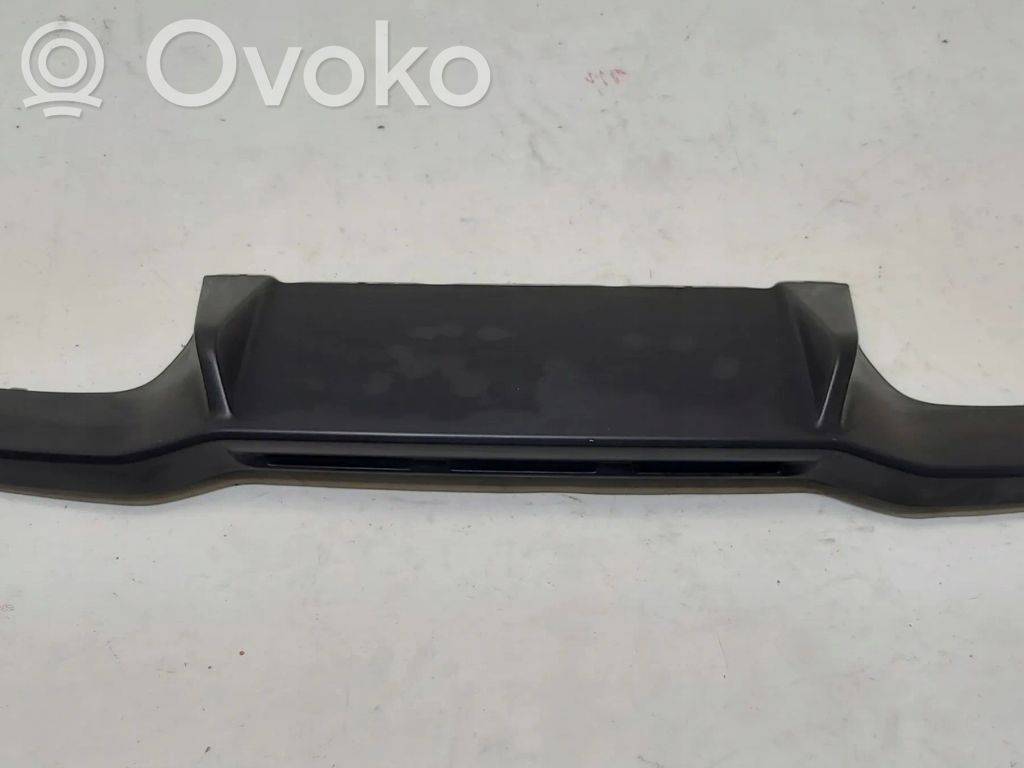 BMW M2 F87 Moldura inferior del parachoques trasero 