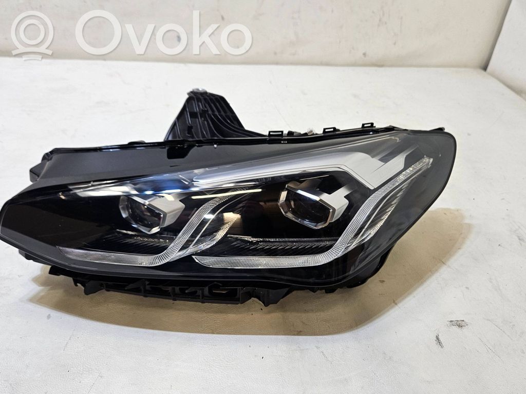 BMW 2 Active Tourer U06 Headlight/headlamp 