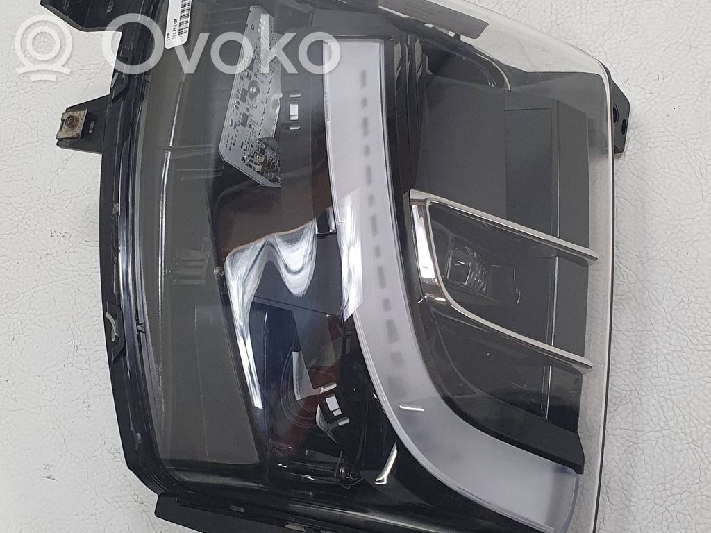 Tesla Model X Miglas lukturis priekšā 