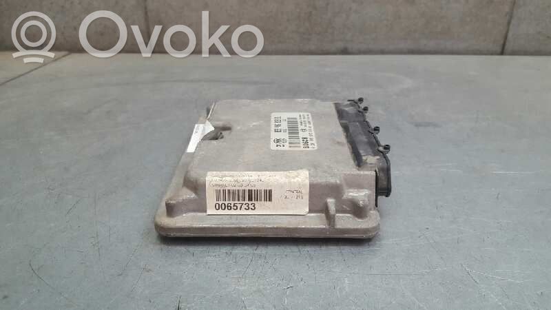 Volkswagen Golf IV Unitate/modul de control motor 