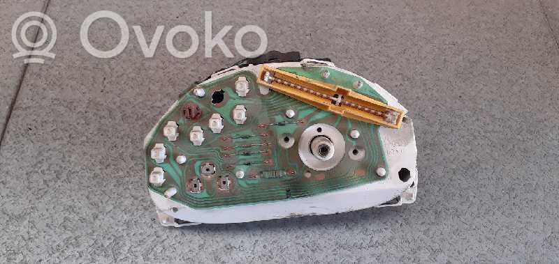 Velocímetro (tablero de instrumentos)   97KP10841A