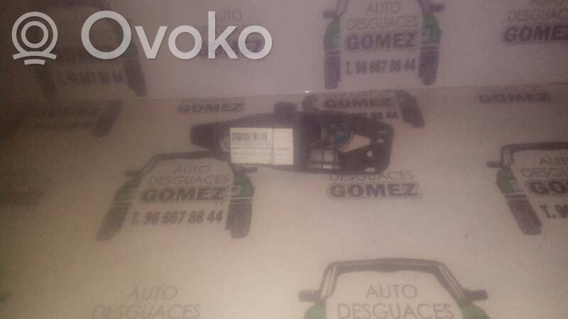 Manecilla interna puerta delantera   0071732450