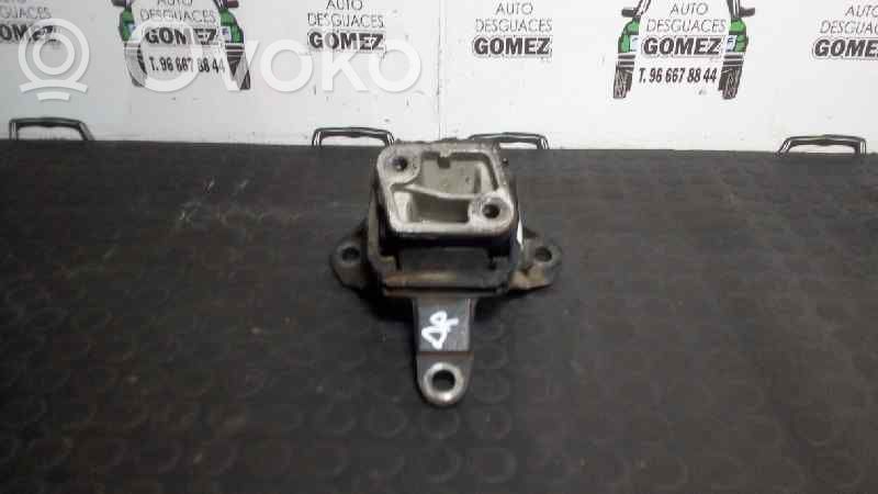 Engine mount bracket   93BB6P072AH