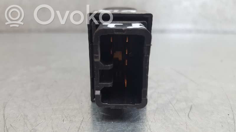 Electric window control switch   935803E200BL