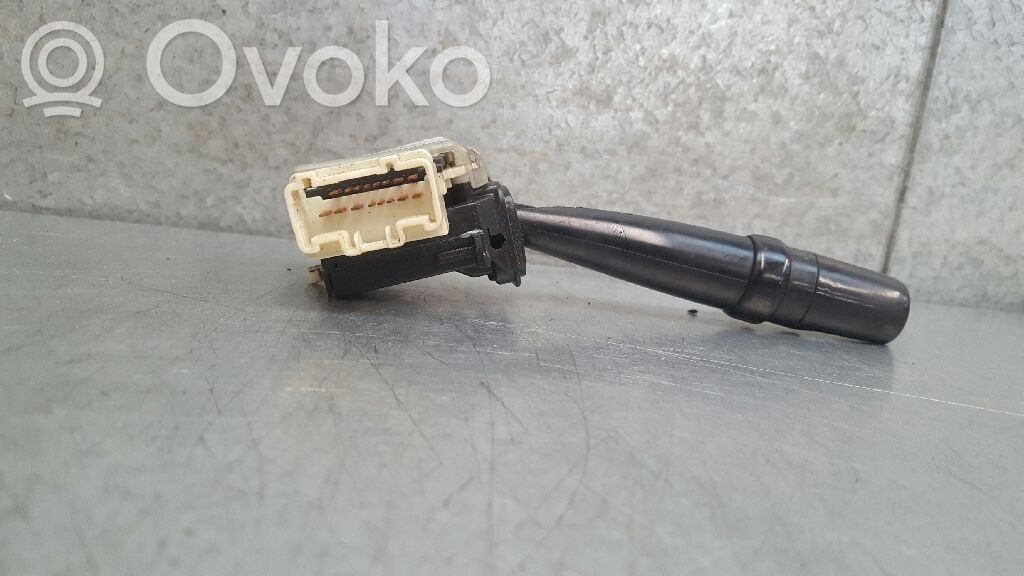 Toyota Avensis T220 Przełącznik świateł 