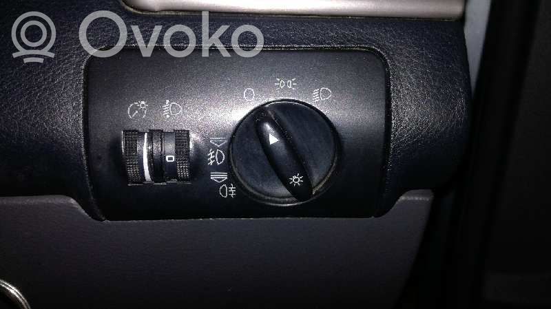 Light switch   4B2941531