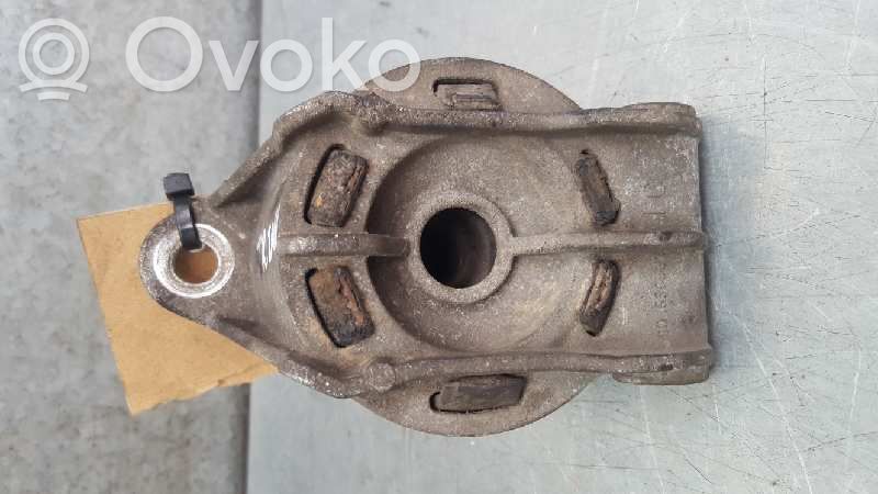 Soporte de montaje del motor