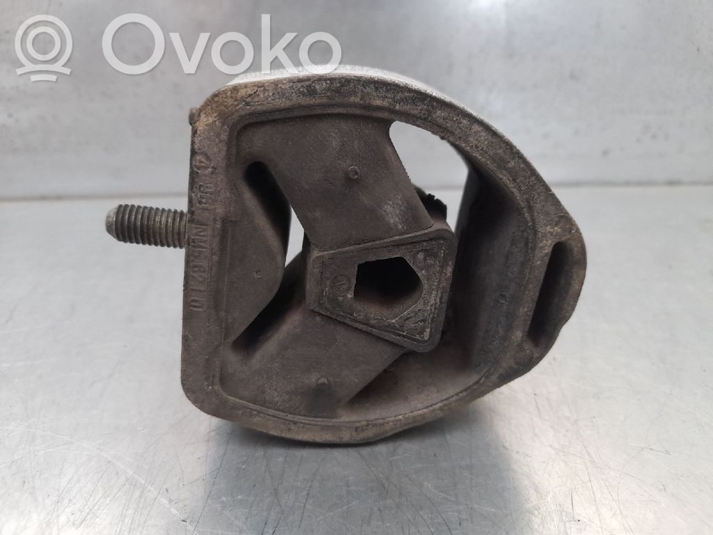 Support de moteur, coussinet   8D0399151H