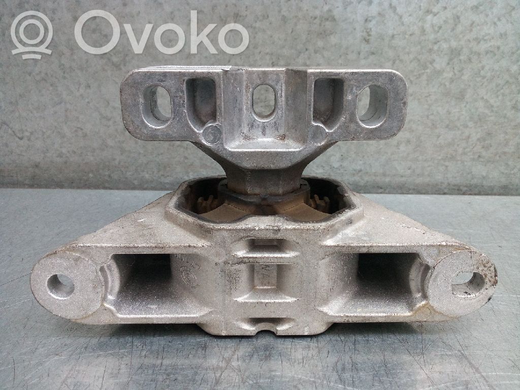Soporte de montaje del motor   1S0199262