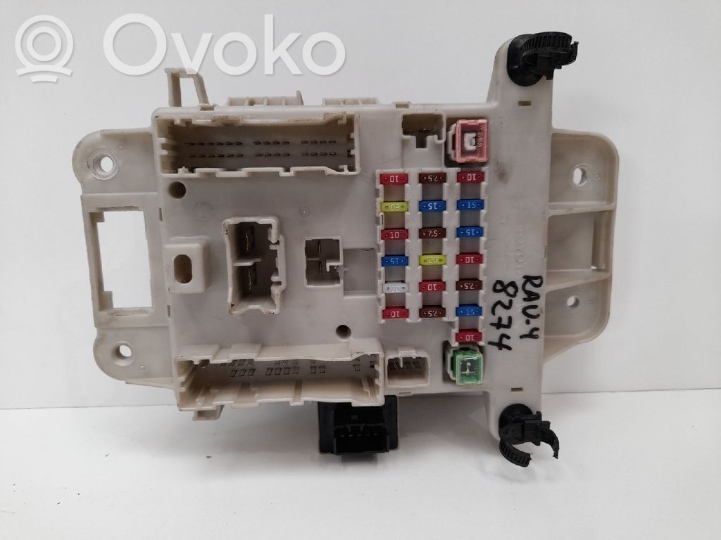 Módulo de fusible   8272142040