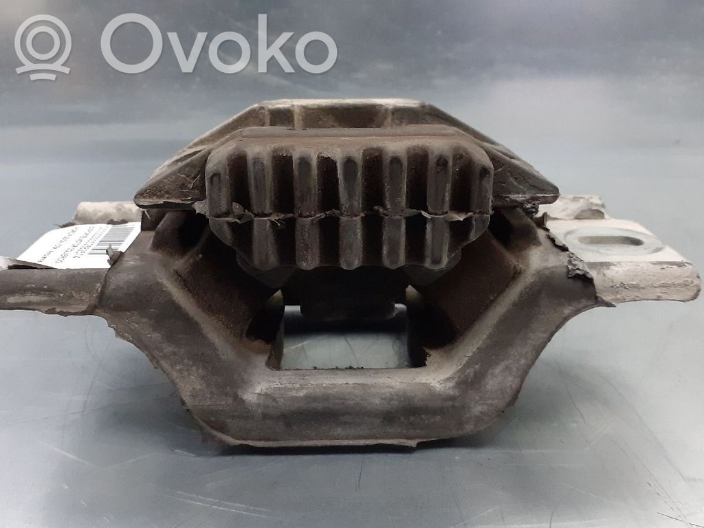 Ford Fusion Soporte de montaje del motor 