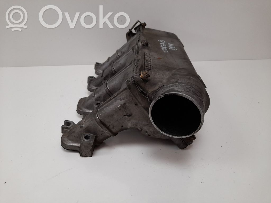 Opel Corsa B Colector de admisión 