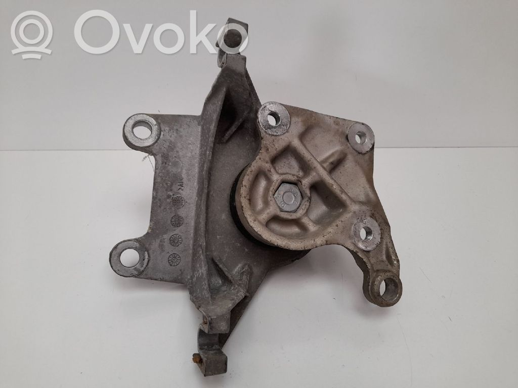 Engine mount bracket   46781889