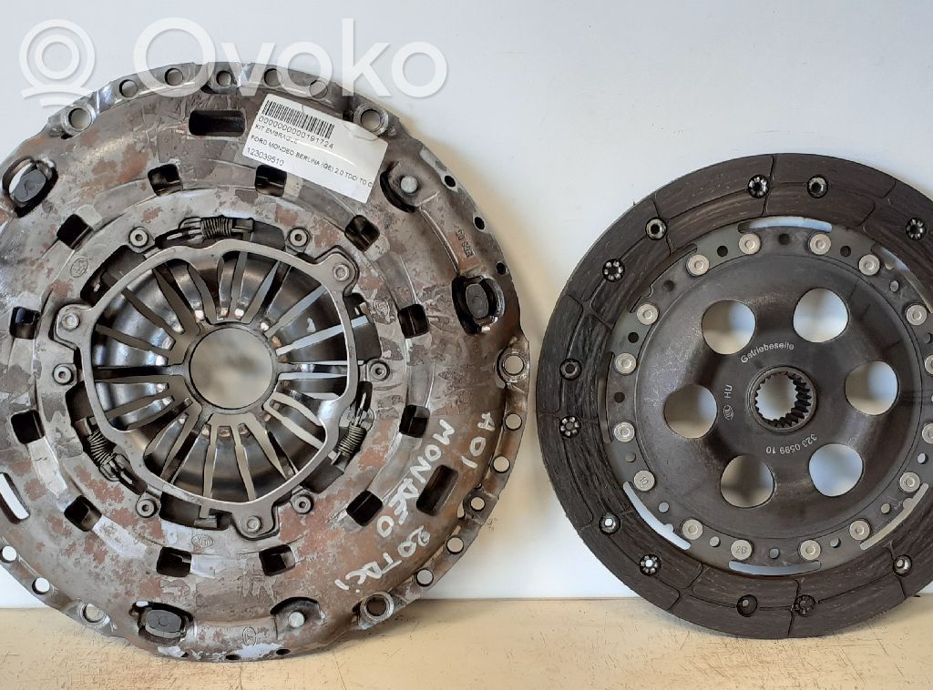 Ford Mondeo Mk III Juego de embrague 