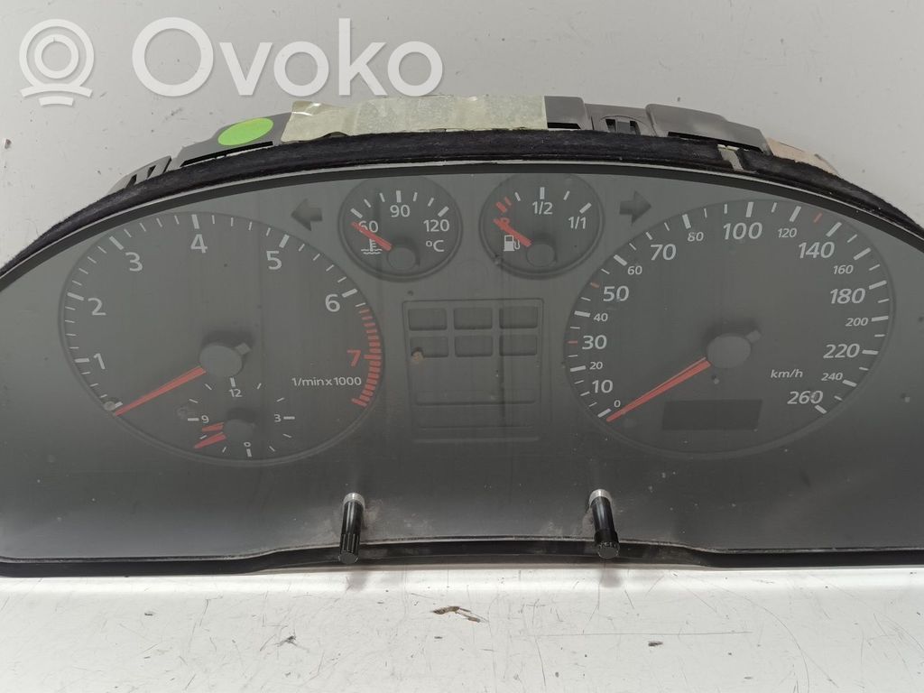 Audi A4 S4 B5 8D Tachimetro (quadro strumenti) 