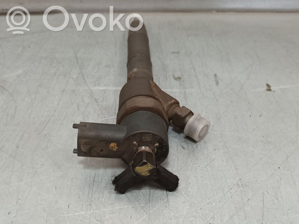 Polttoainesuutin   338002A400