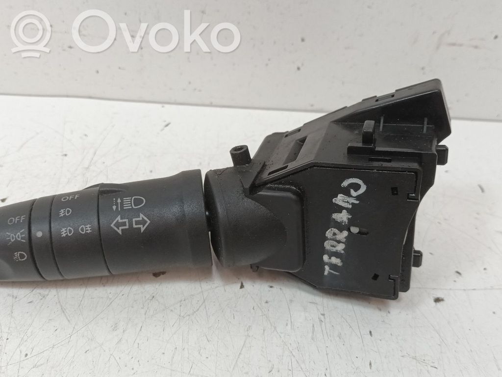 Interruptor de luz   25408H702