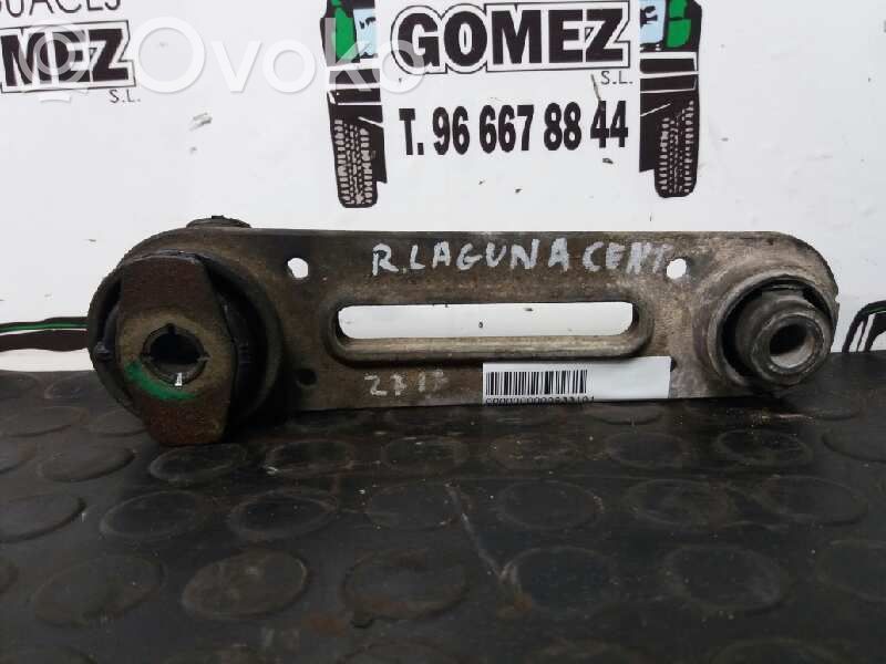 Engine mount bracket   8200000002