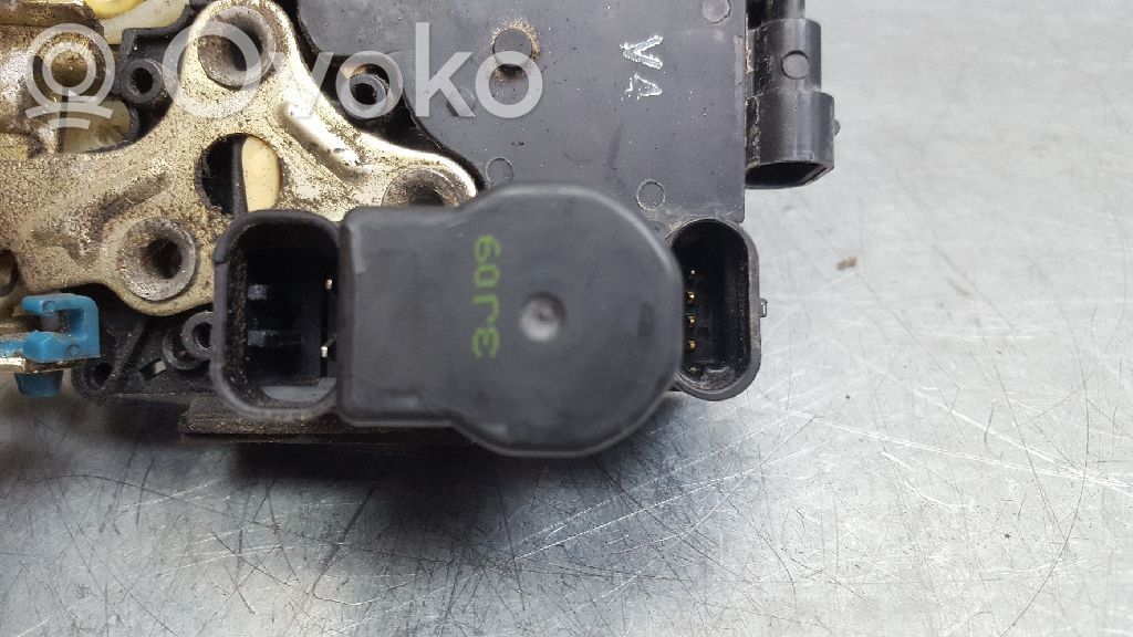 Daewoo Evanda Front door lock 