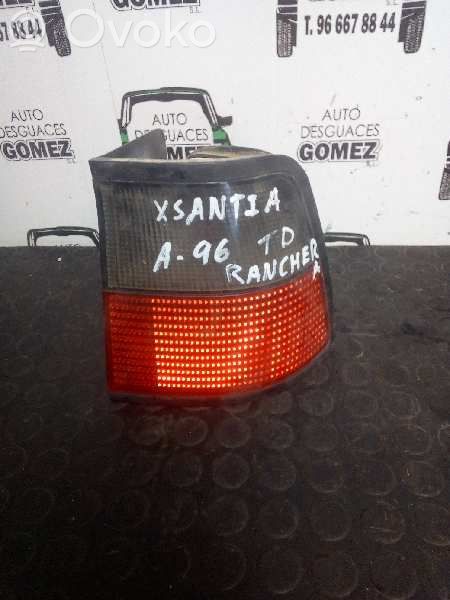 Citroen Xantia Luci posteriori