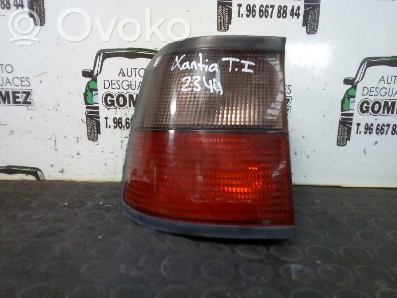 Citroen Xantia Luci posteriori 